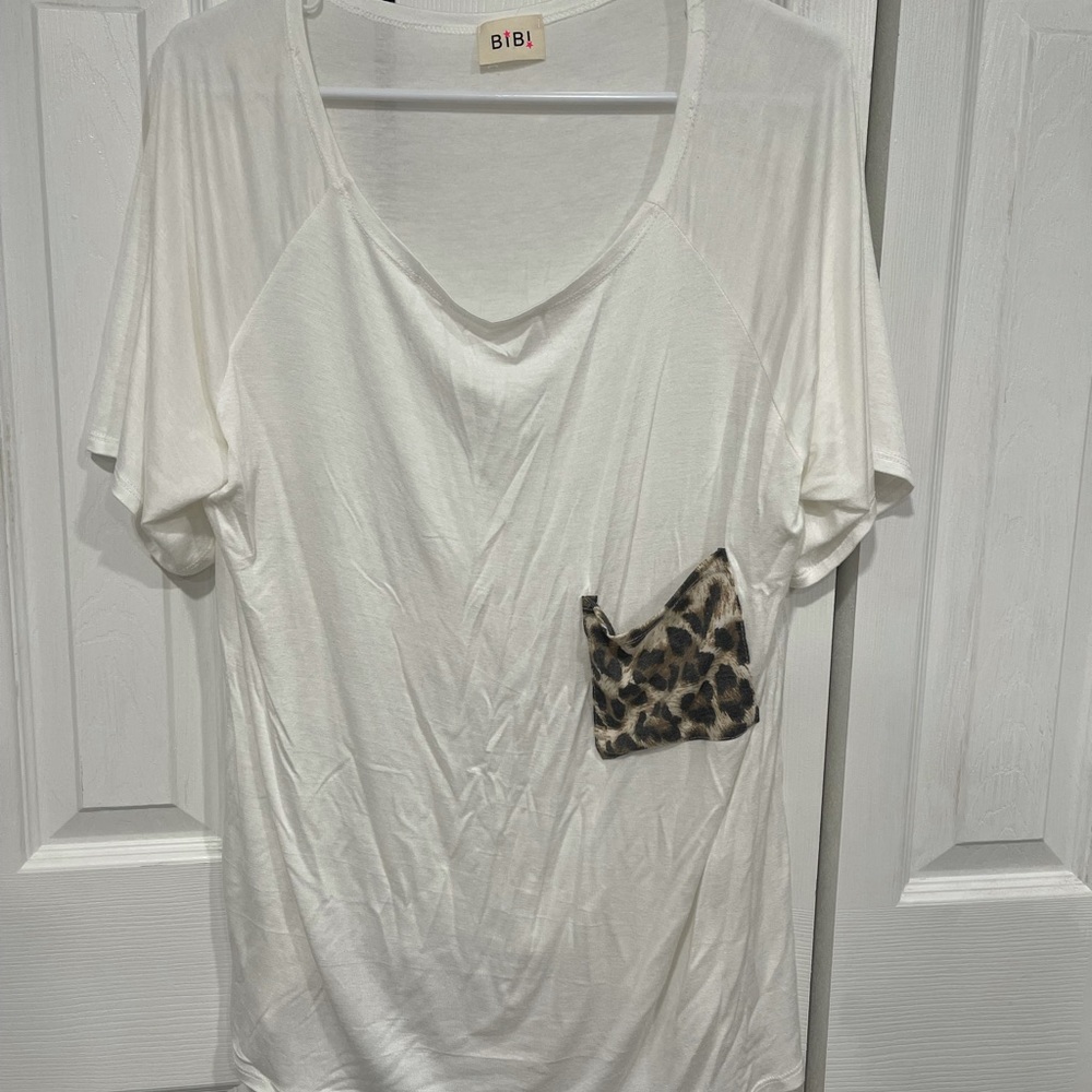 Bibi boutique brand pocket t